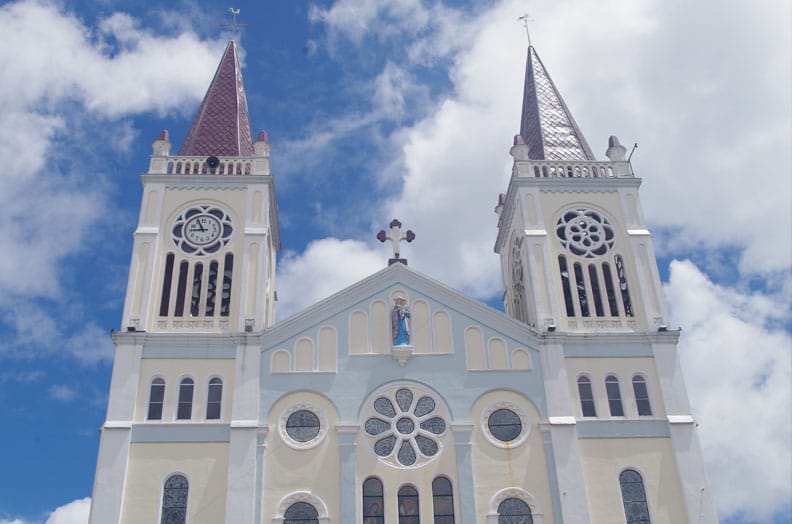 baguio-cathedral-outside