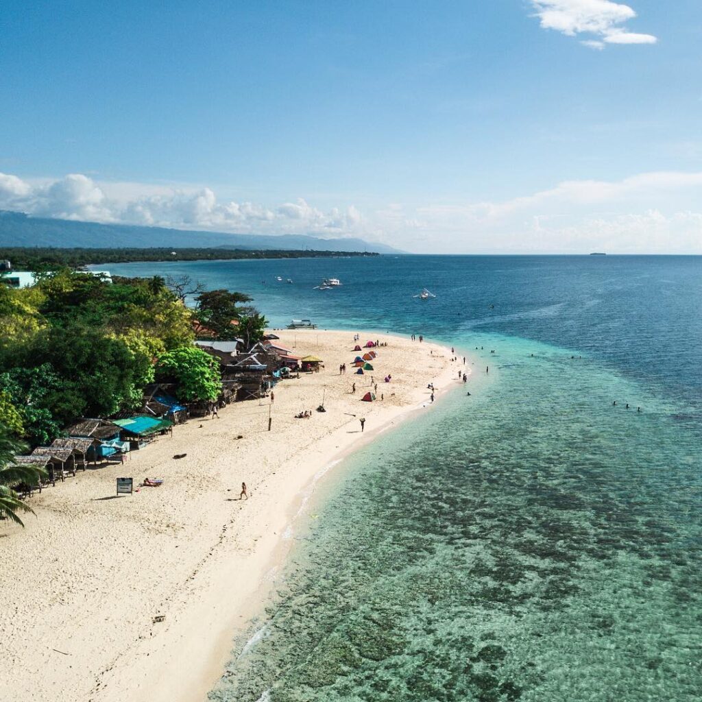 Things To Do In Moalboal White Beach Panagsama Beach Guide