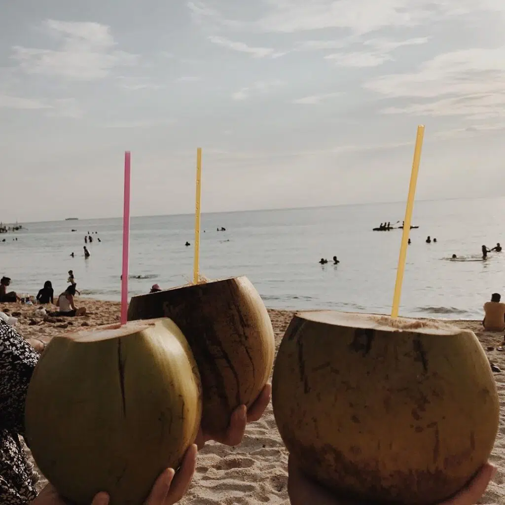 white-beach-moalboal-coconut-store-phbus